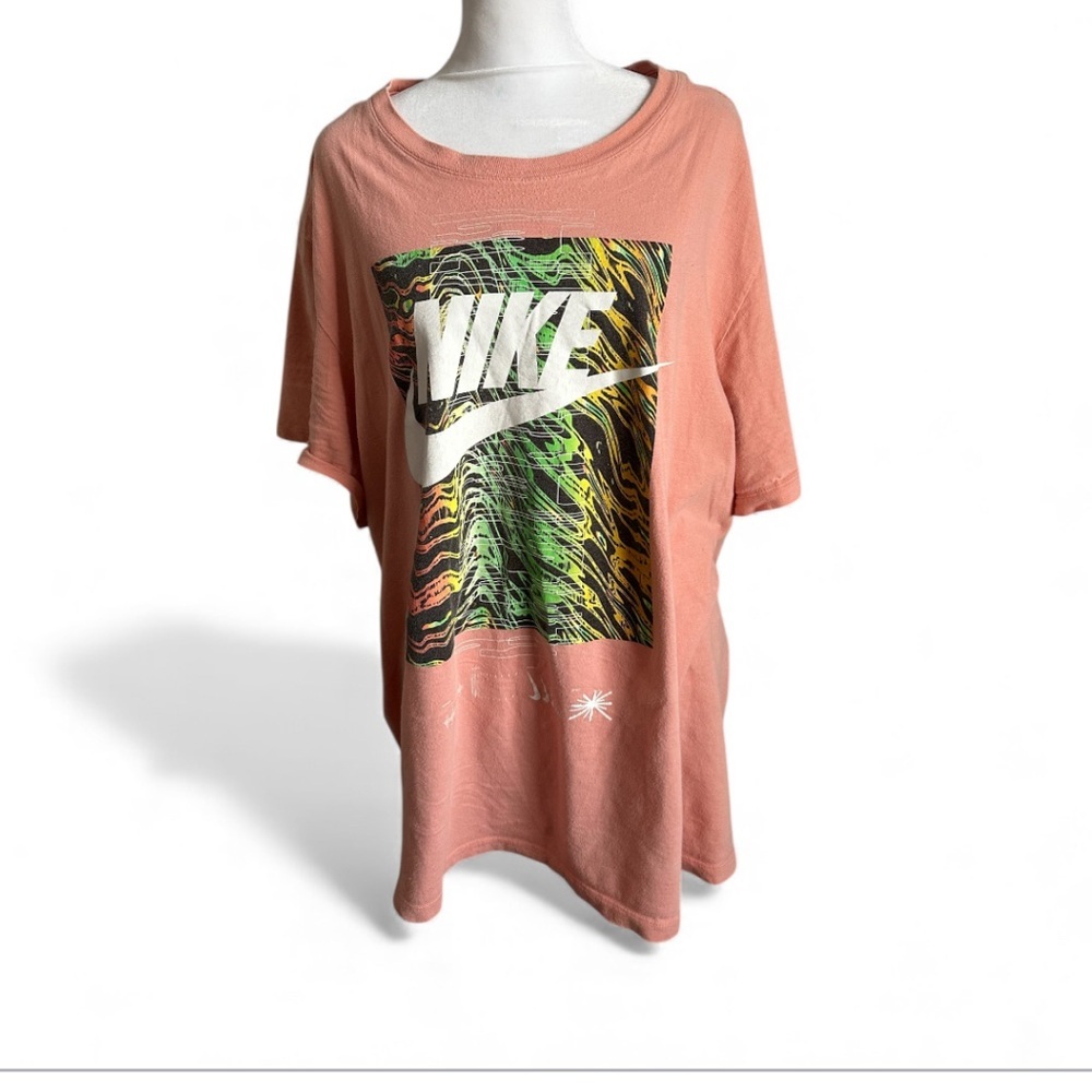 Nike Coral T-Shirt with Green Graphic size XXL